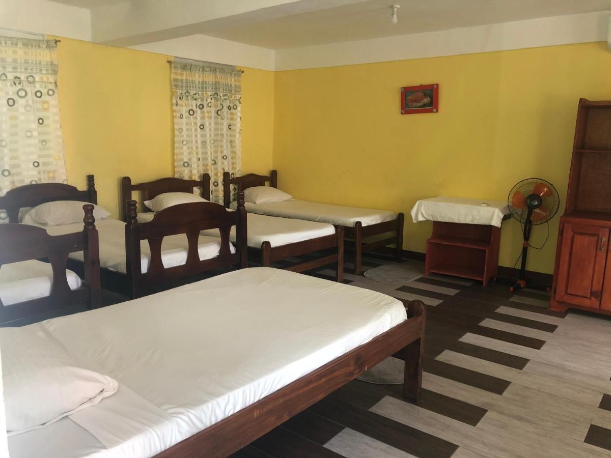 Sea World Vacation Home Roseau Extérieur photo